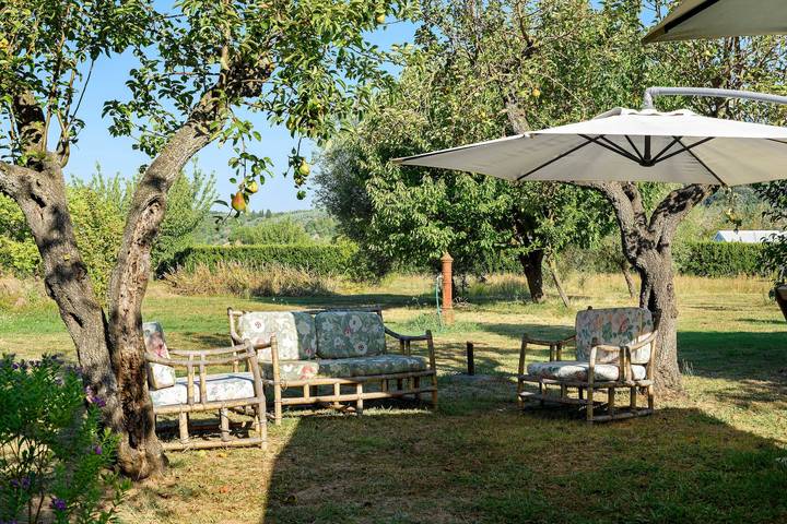 Appartamento intero, Il Casale Dei Tigli con giardino privato vicino Firenze in Empoli, Firenze province
