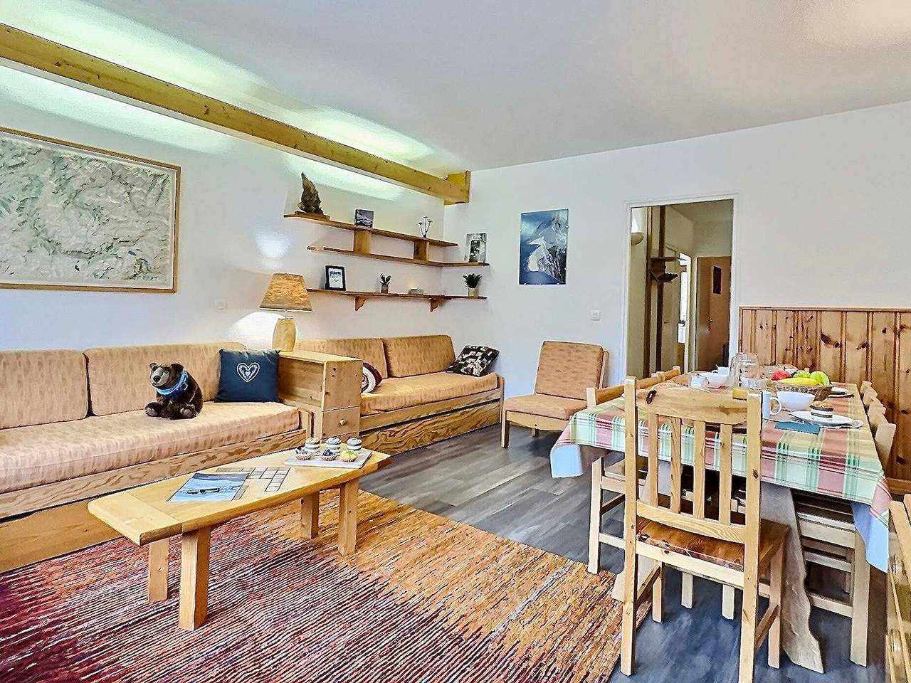 Entire apartment, Ski-in/ski-out apartment Tignes Lac, 3 rooms, 8 pers., near shops and slopes in Tignes, Vanoise National Park
