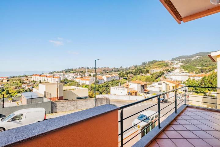 Ferienhaus für 6 Personen, mit Ausblick und Terrasse