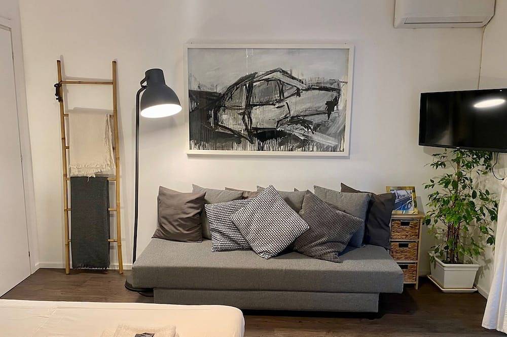 Entire apartment, Stylish Seaside - Aci Trezza Sicily Catania Etna in Aci Trezza, Aci Castello