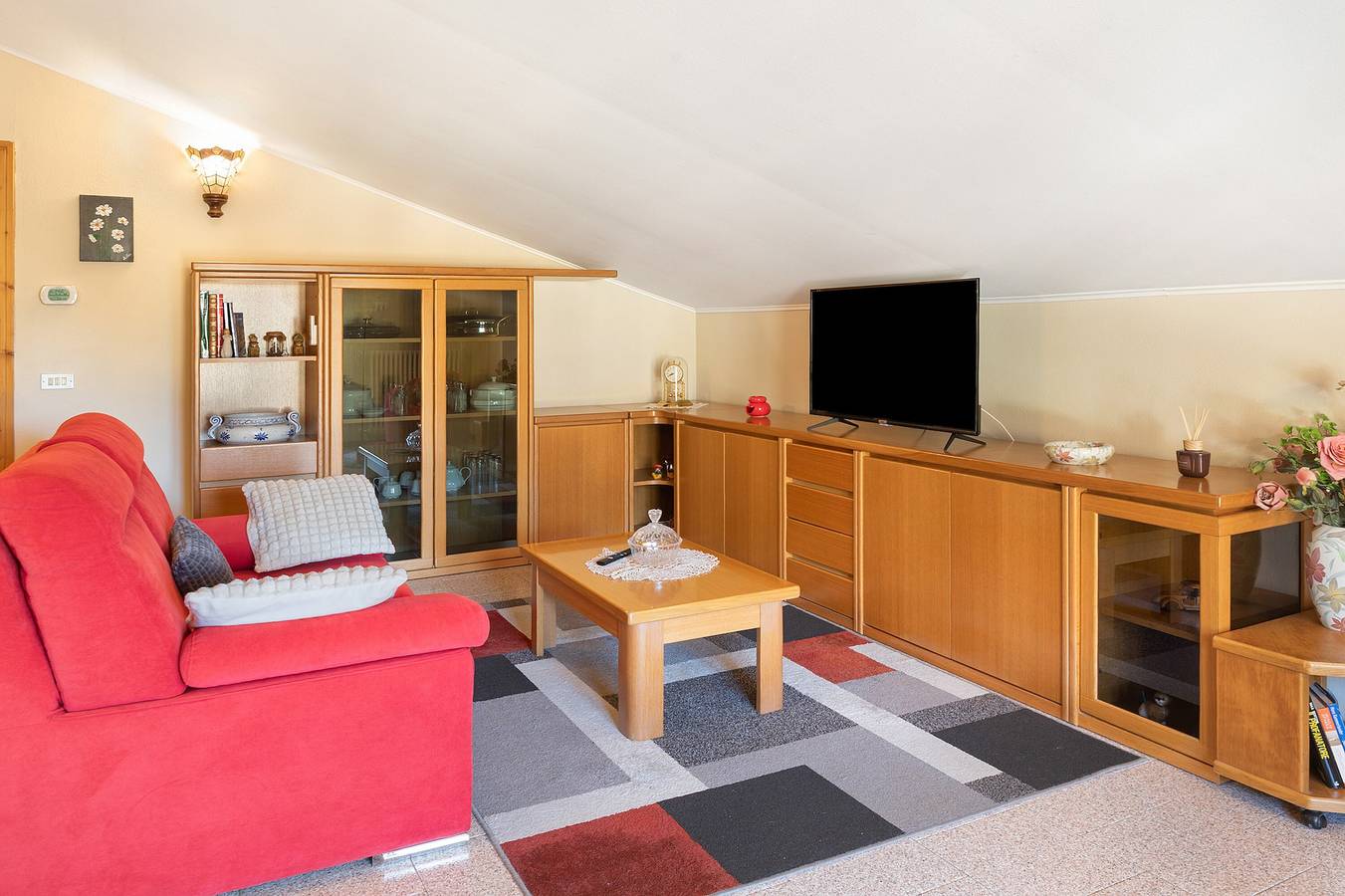 Appartement entier, Appartement 'Casa Vacanze Dal Castelin' avec vue montagne, balcon et climatisation in Sondrio (Ville), Sondrio