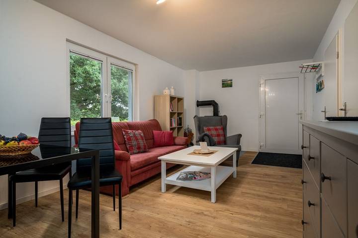 Gemütliches Ferienhaus in ruhiger, idylischer Lage am Hang und See mit Kamin in Schwarz, Mecklenburgische Seenplatte