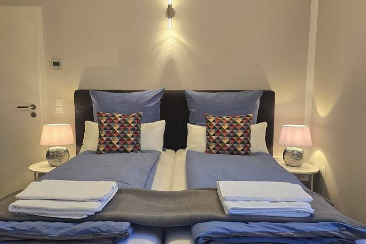 Appartement entier, Apart Studio - Suites - Dessau-Rosslau with Pool Air Conditioning Parking in Roßlau, Dessau