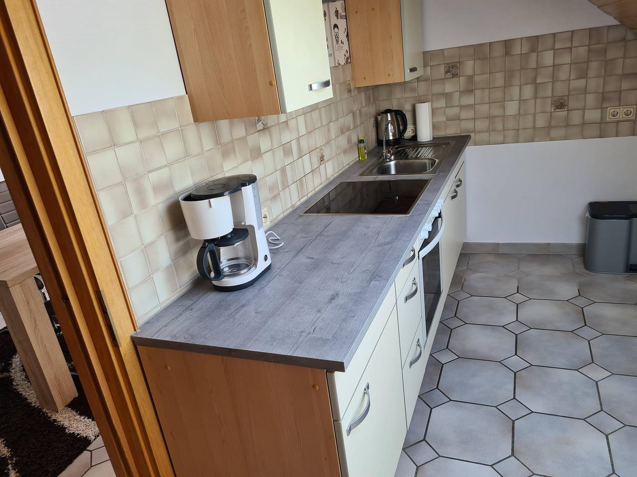 Ganze Ferienwohnung, 2 Schlafzi Fewo, Dusche und Bad, Wc, in Westerburg & Umgebung