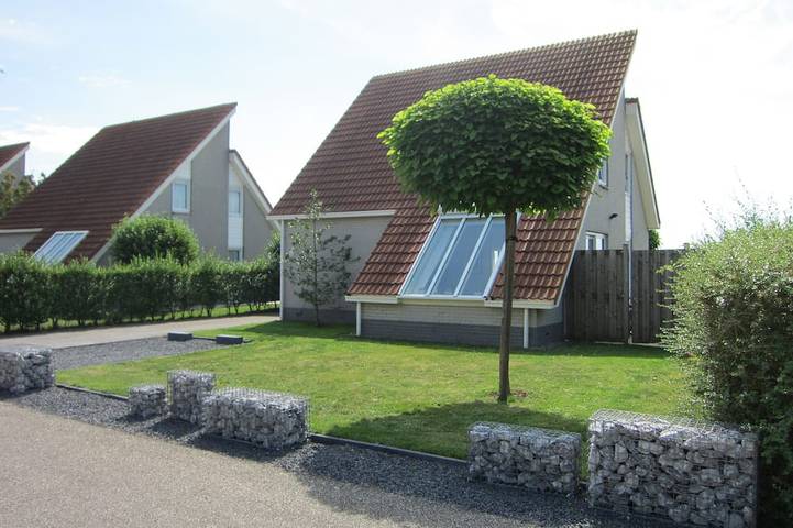 Ferienhaus für 6 Personen, mit Garten und Sauna in Scharendijke