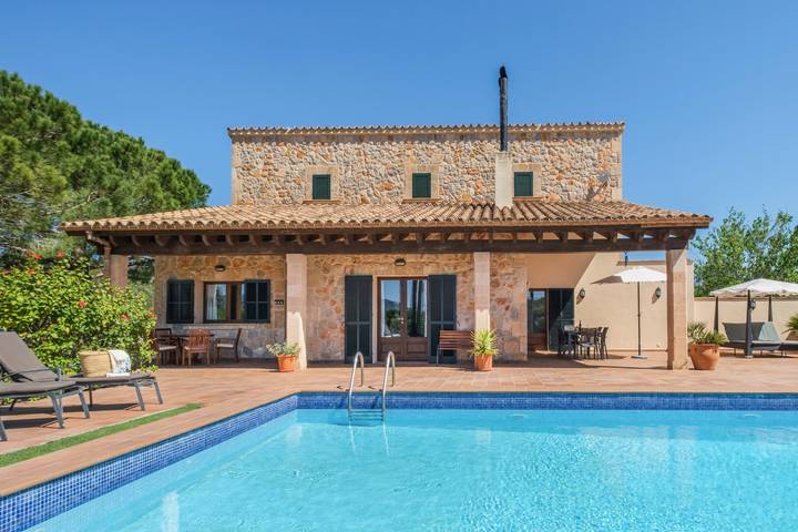 Finca für 8 Personen, mit Balkon und Terrasse sowie Garten und Pool auf Mallorca
