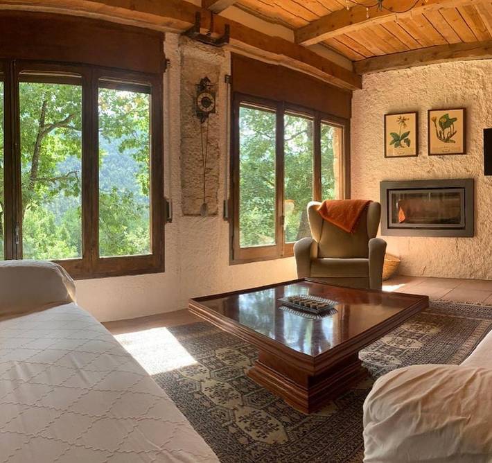 Casa rural para 11 personas, con Vistas en Capolat - 2