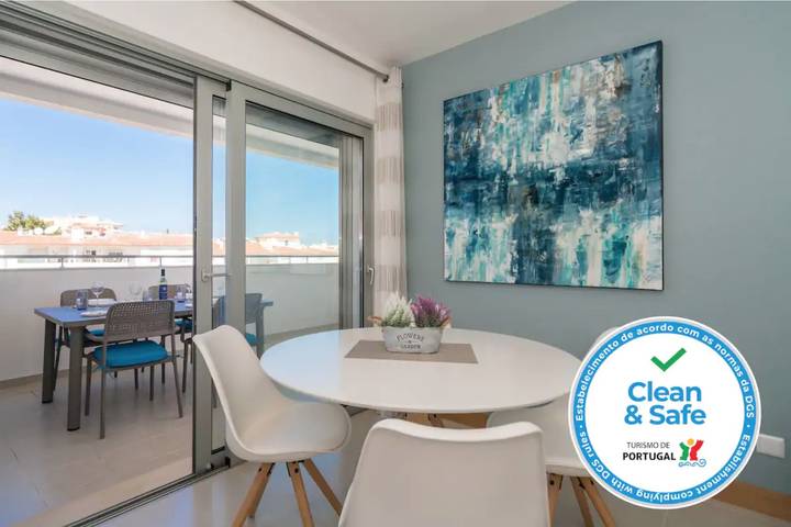 Appartamento vacanze per 4 persone, con balcone e piscina - 1