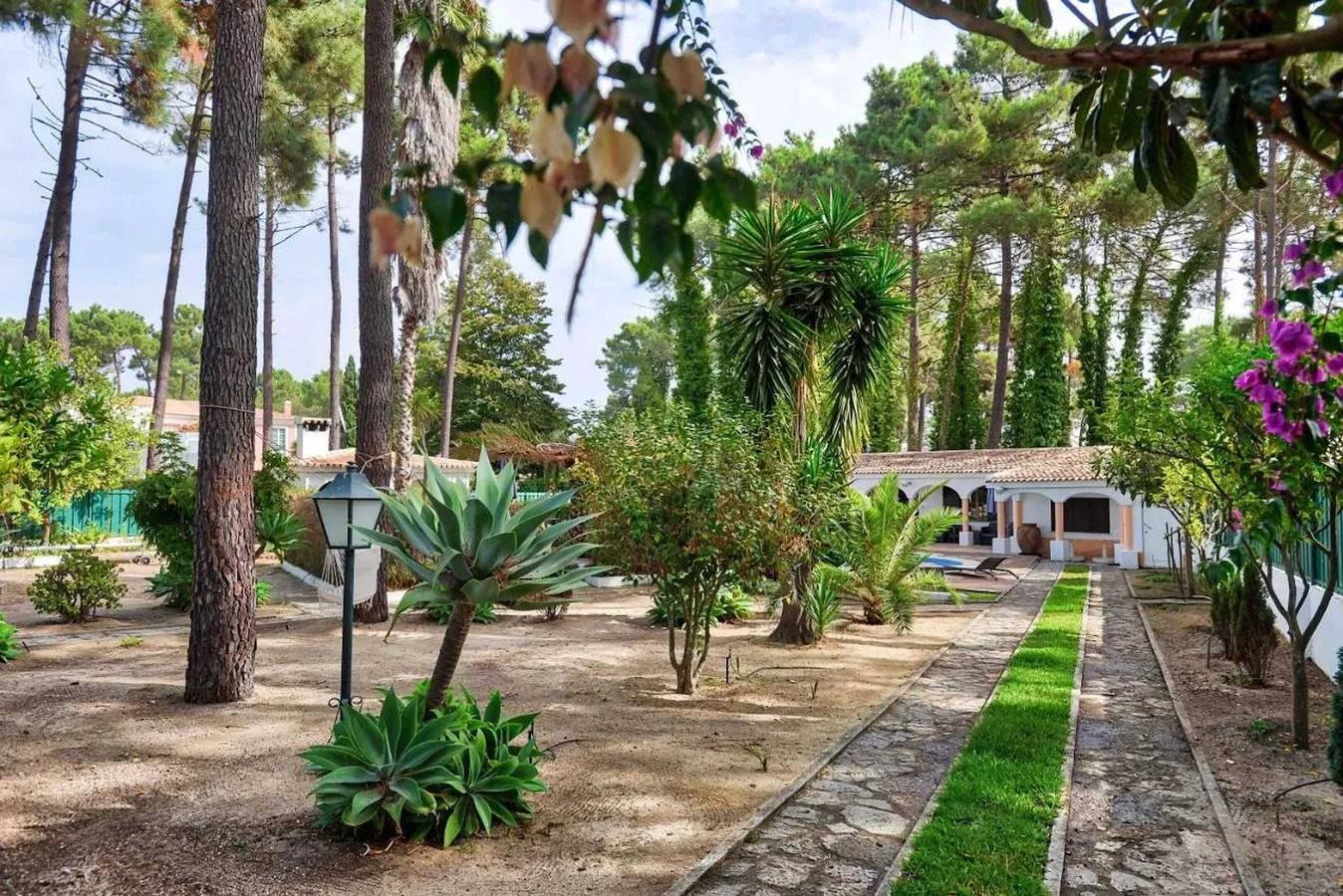 Elegante Villa in Corroios mit privatem Pool in Aroeira, Corroios