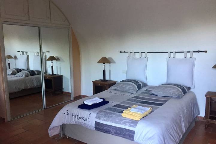 Location de vacances pour 4 personnes, avec jardin et terrasse, animaux acceptés à La Gaude - 3