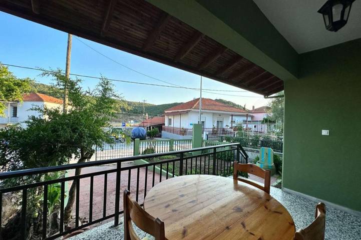 Location de vacances pour 6 personnes, avec Balcon ainsi que Terrasse et Jardin dans (Nea) Vrasna - 3
