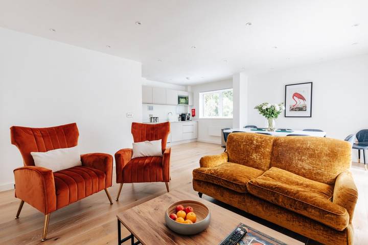 Gîte pour 4 personnes, avec Jardin à Bath - 2