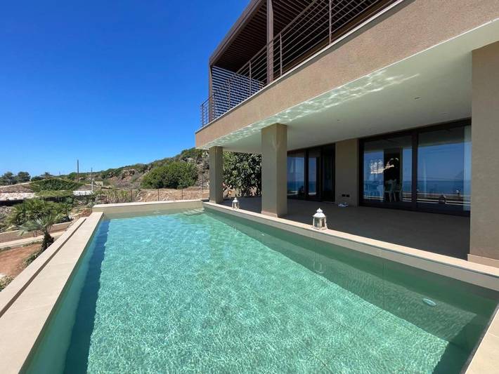 Villa per 10 persone, con Balcone e Terrazza nonché Giardino e Piscina a Sciacca