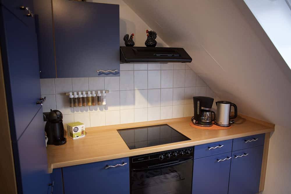 Ganze Wohnung, Ruhige , sonnige 4 Sterne Ferienwohnung für 2 - 4 Personen i.d.lüneburger Heide in Amelinghausen, Nordheide