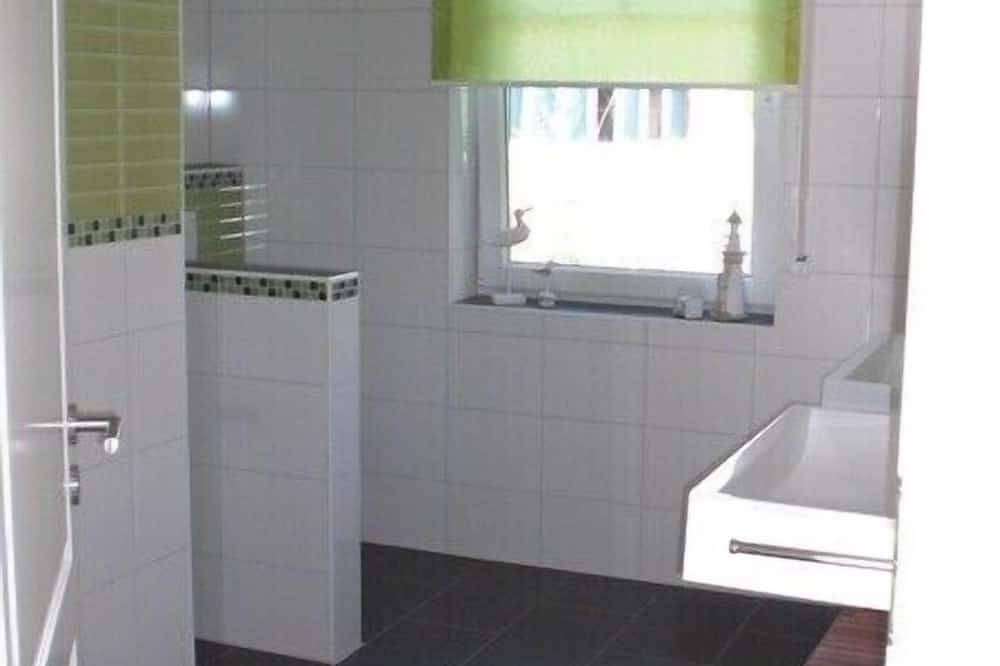Freistehendes, exklusives 4 Sterne Ferienhaus, Wlan, strandnah in Neßmersiel, Dornum