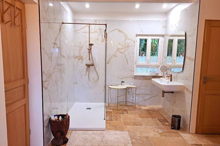 Chambre d’hôte pour 2 personnes, avec jardin et piscine à Grasse - 2