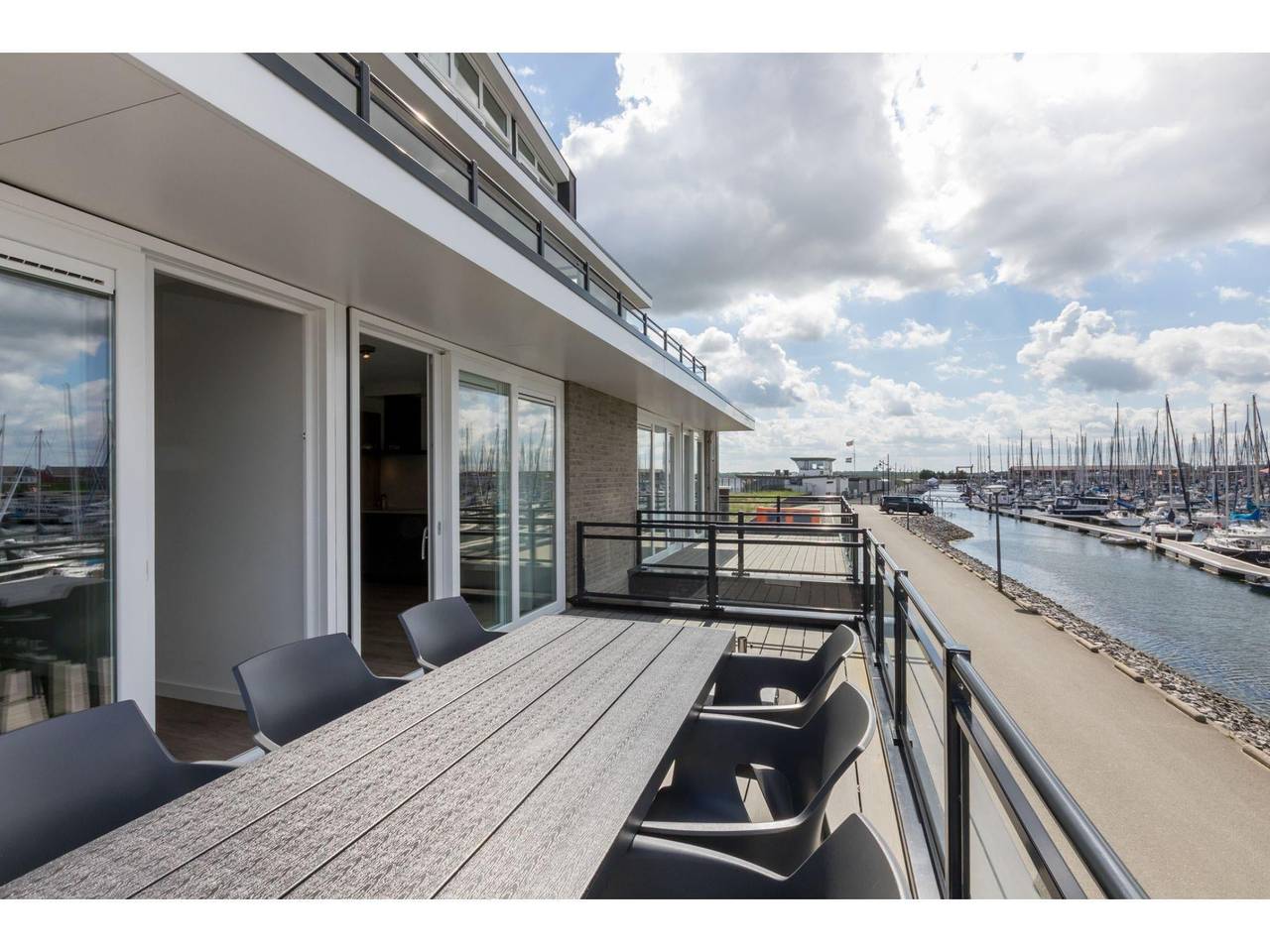 Ganze Wohnung, Wohnung Sint Annaland mit Hafenblick in Sint-Annaland, Niederländische Nordsee