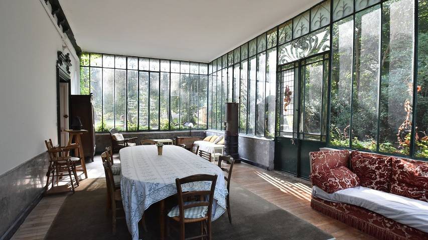 Cottage pour 15 personnes, avec terrasse ainsi que piscine et jardin, animaux acceptés à Saint-Aubin-sur-Loire