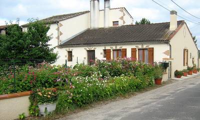 Chambre d’hôte pour 3 personnes, avec jardin dans Parc naturel régional du Médoc