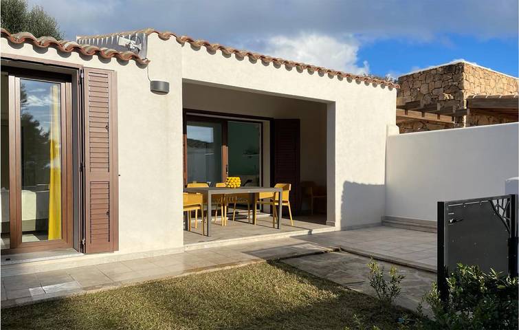 Appartamento vista mare con AC e parcheggio - Budoni 2km in Baia Sant'Anna, Budoni