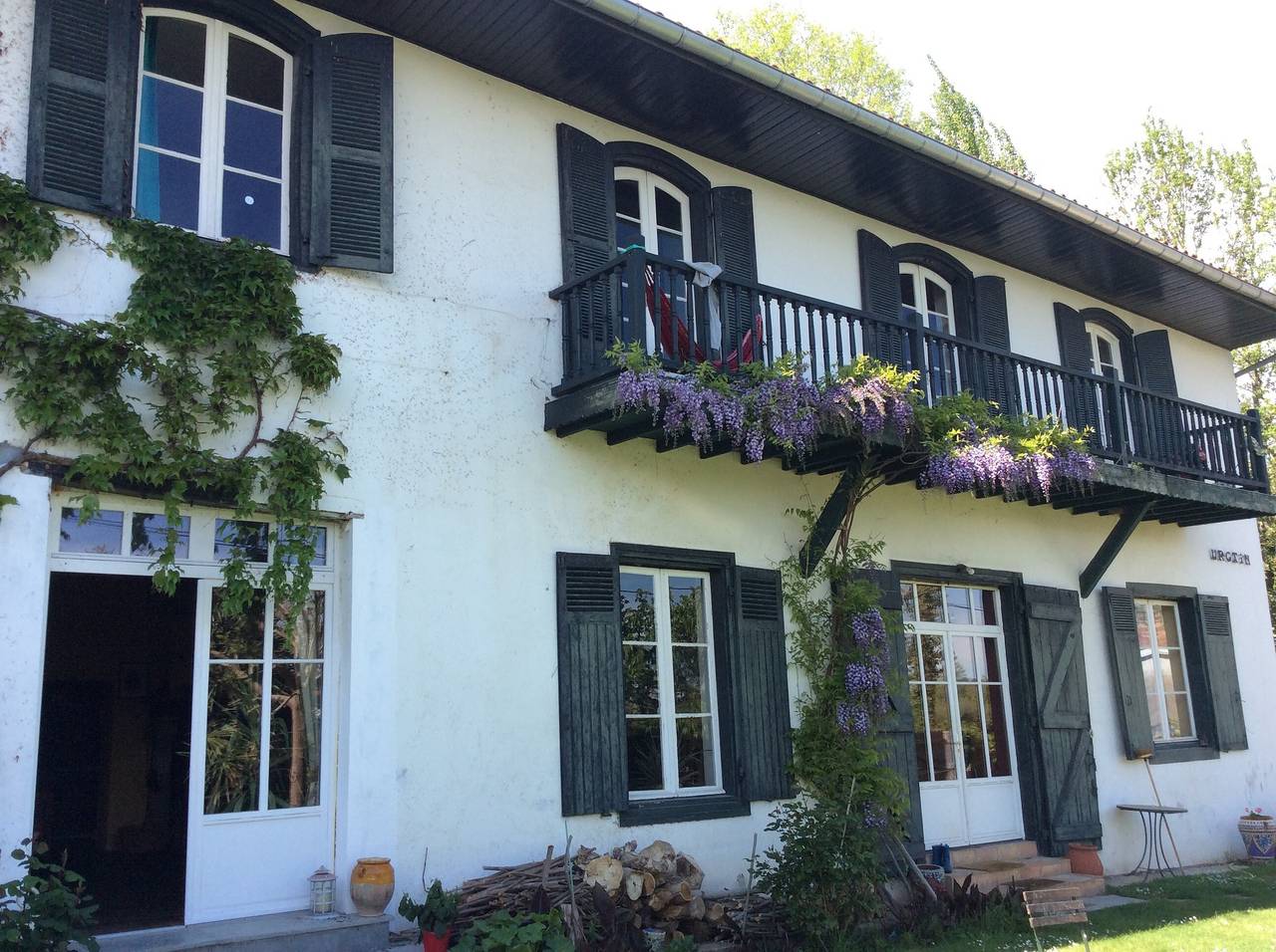 Charming House in Bayonne with Private Terrace, Garden and Wi-Fi in Bayonne, Bayonne region