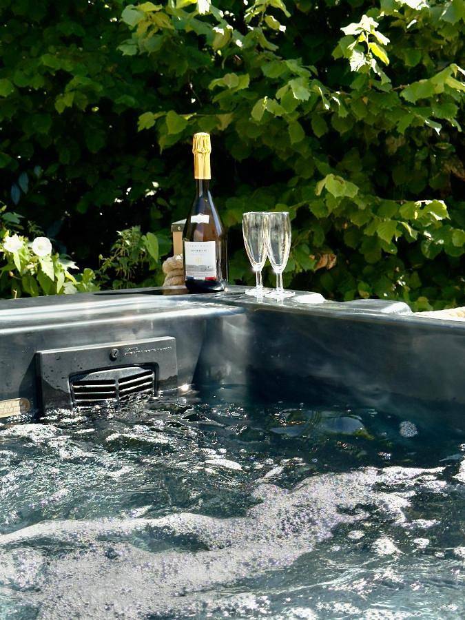 Casa de vacaciones para 4 personas, con terraza y jacuzzi - 1