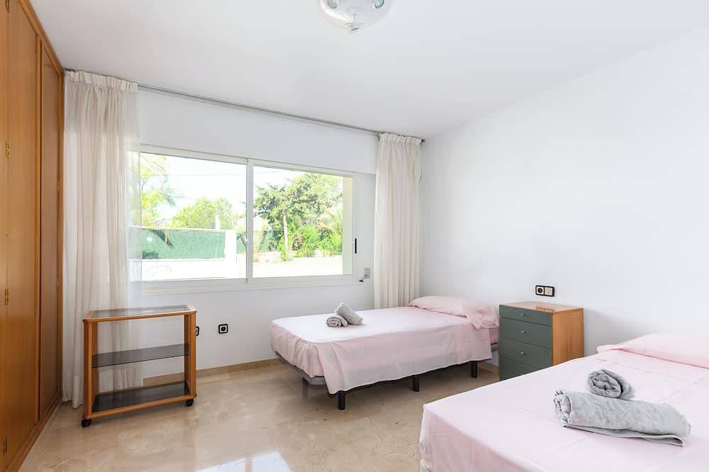 Spectacular Villa Carousel Reformed And Again Available! in Benidorm, Costa Blanca