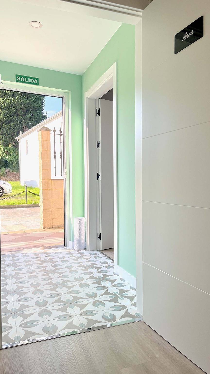 Apartamento entero, Apartamento de vacaciones para 4 personas con balcón/terraza in Viveiro, Costa de Galicia