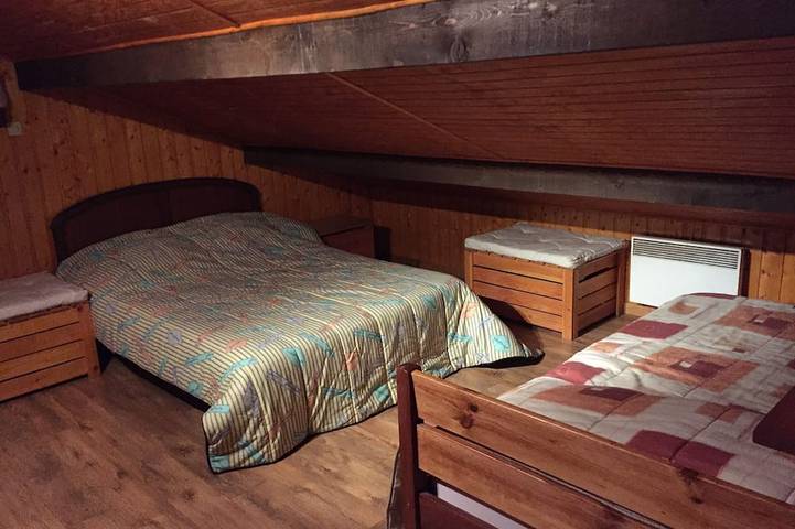 Chalet 3* ''La Carline'' à 1250m d'altitude in Montclar, Alpes-de-Haute-Provence