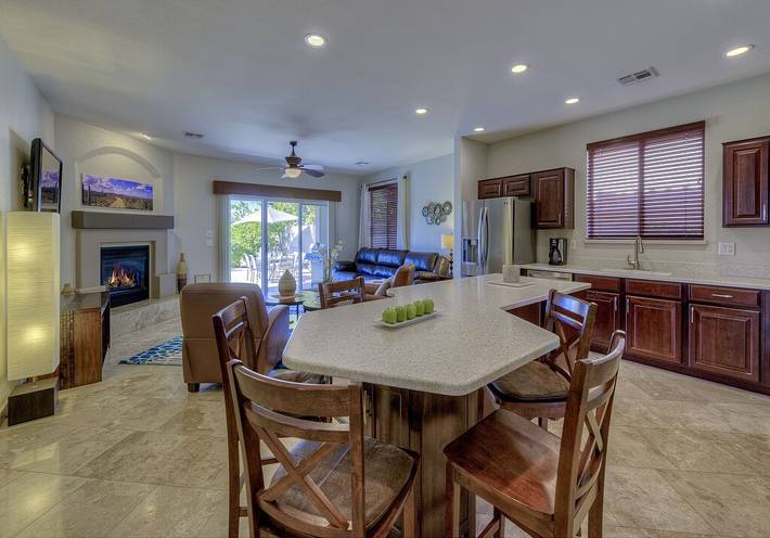 Vacation rental for 10 people, with yard and terrace, with pets in Avondale