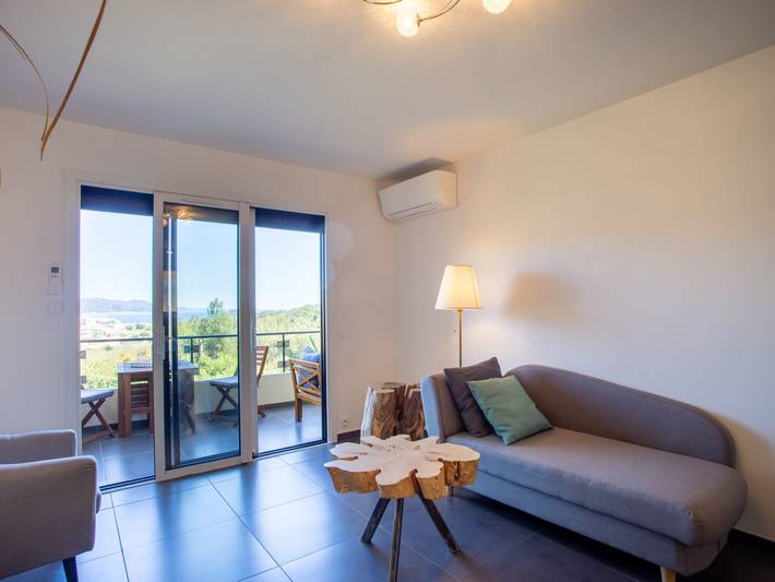 Ferienwohnung für 2 Personen, mit Balkon und Terrasse sowie Garten und Ausblick in Bormes-les-Mimosas - 4