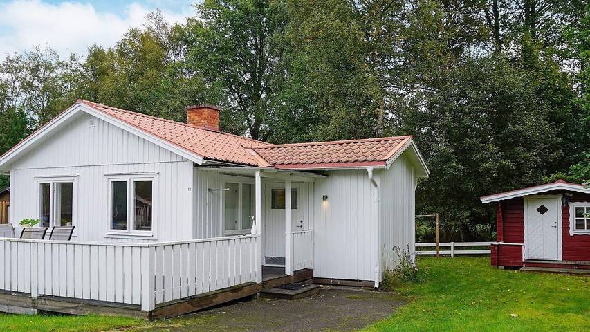 Ferienhaus für 7 Personen, mit Terrasse in Hultsfreds und Umgebung