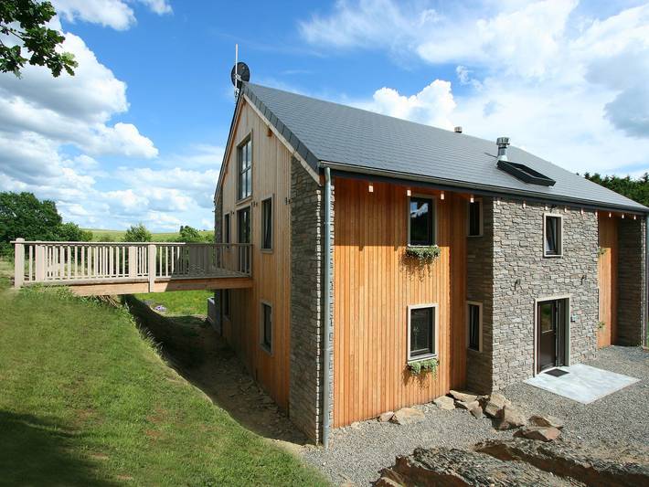 Vakantiehuis voor 18 personen, with Balkon/Terras and Balkon as well as Terras and Tuin in Houffalize