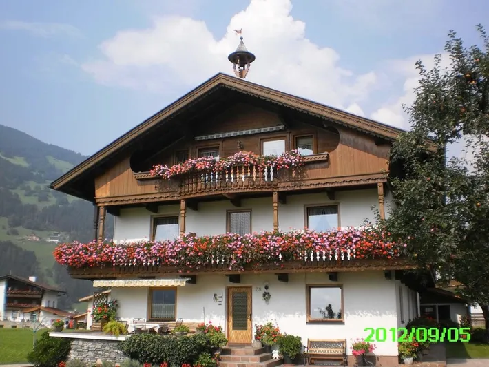 Ferienwohnung für 3 Personen, mit Ausblick und Balkon - 1