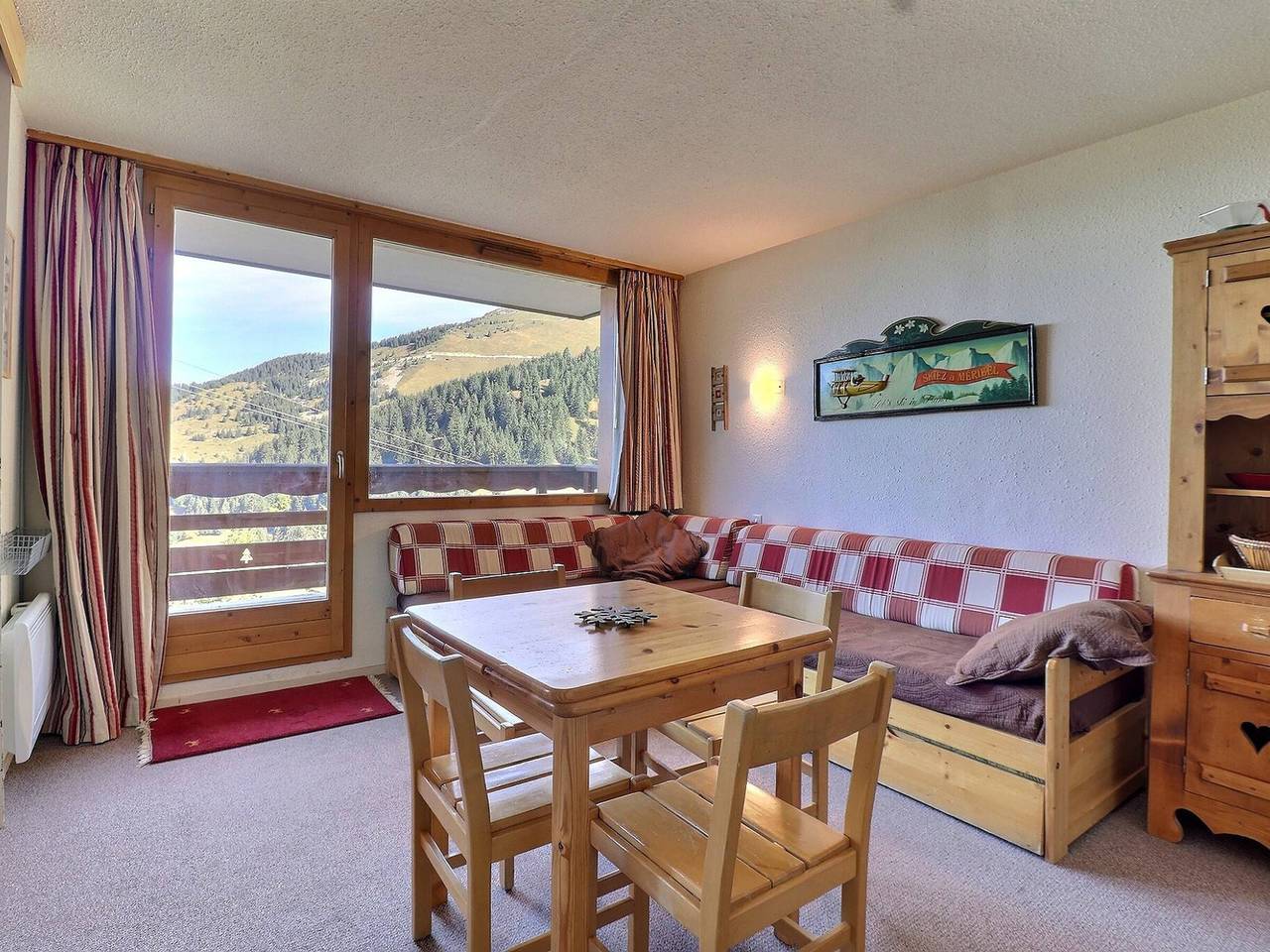 Apartamento entero, Acogedor apartamento de 1 dormitorio a pie de pistas con balcón y Wifi - Les Allues in Méribel-Mottaret, Les Allues