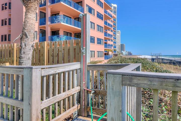 Vacation rental for 6 people, with pool and balcony in Gulf State Park