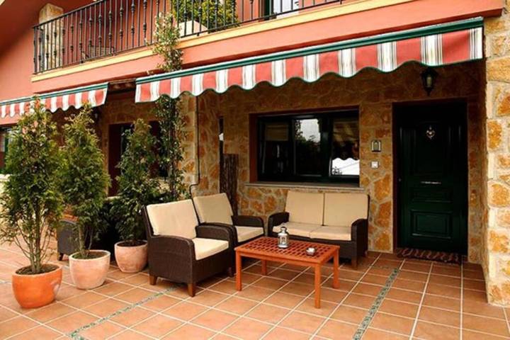 Casa rural para 12 personas, con Balcón y Terraza además de Jardín y Piscina en Argüero - 3
