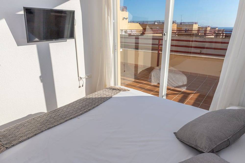 Entire apartment, Apartamento Sereno 1 | Piscina, Garaje, Terraza y Playa in Los Caños de Meca, Barbate