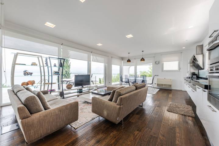 Villa pour 8 personnes, avec jardin ainsi que piscine et vue sur le lac, adapté aux familles en Albanie - 4