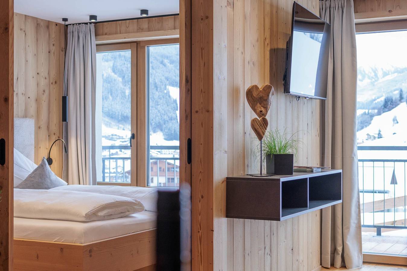Apartamento entero, Apartamento vacacional 'Mountain Suite Nº102' con vistas a la montaña, balcón y Wi-Fi in Großarl, Ski Amadé