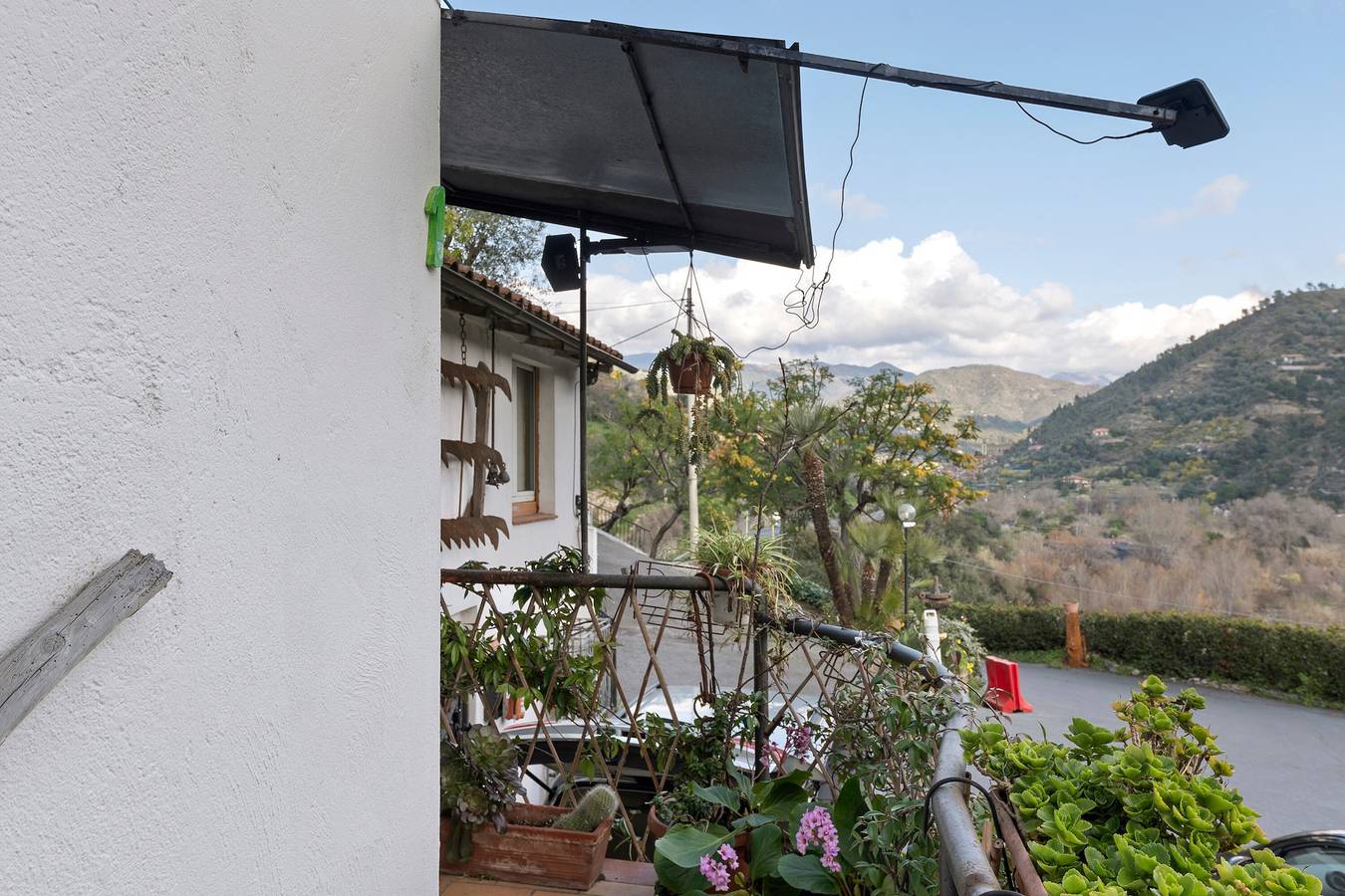 Chambre « Bianca » avec vue sur la montagne, Wi-Fi et climatisation in Dolceacqua, Alpes liguriennes
