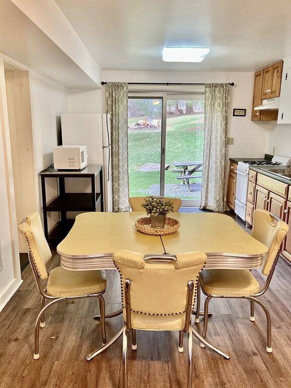 Log cabin for 6 people, with balcony, with pets in Allegheny National Forest