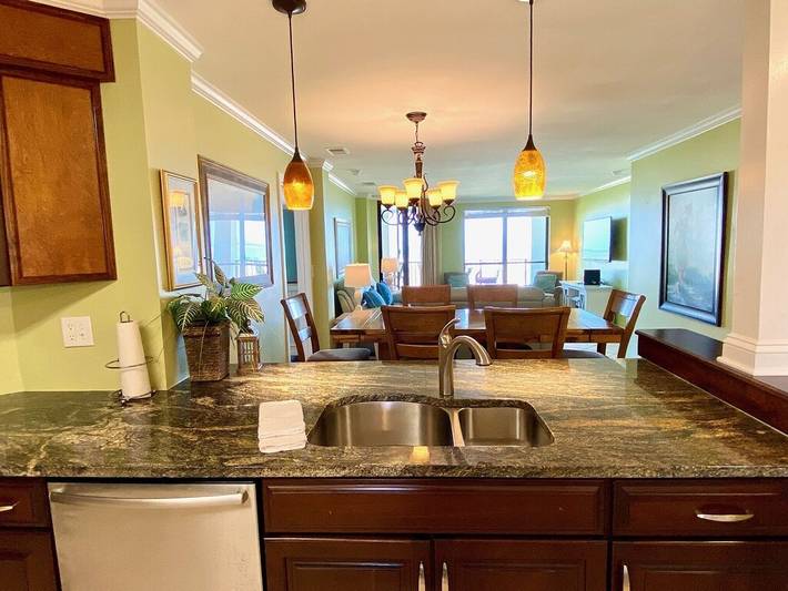 Vacation rental for 8 people, with balcony and pool in Wild Dunes