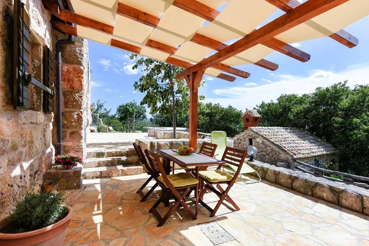 Ferienhaus für 4 Personen, mit Garten und Terrasse sowie Ausblick - 1