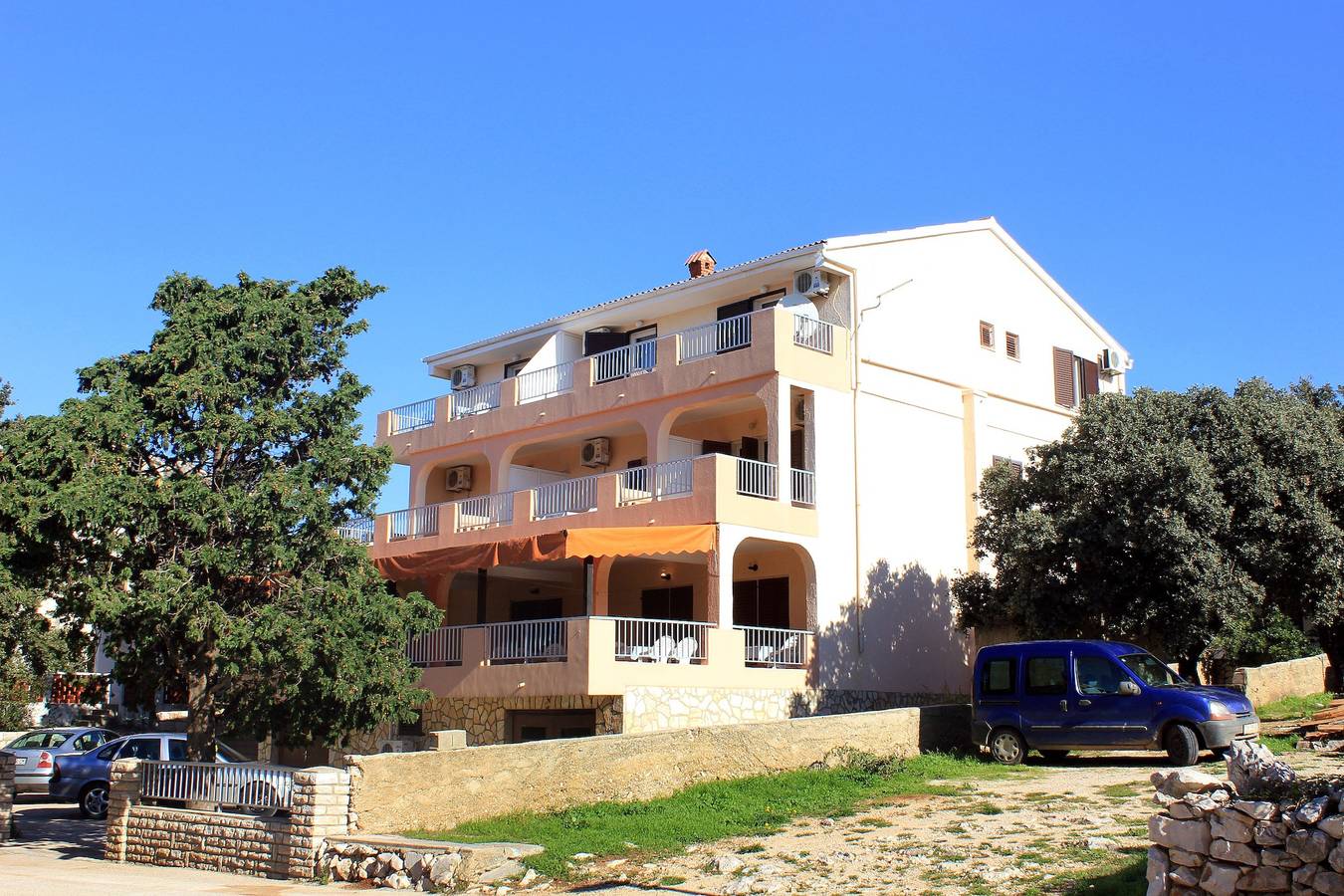 Zimmer mit Terrasse und Meerblick Mandre, Pag S-3557-b in Mandre, Pag