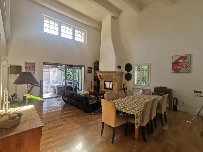 Casa de vacaciones para 8 personas, con piscina además de jacuzzi y jardín - 1
