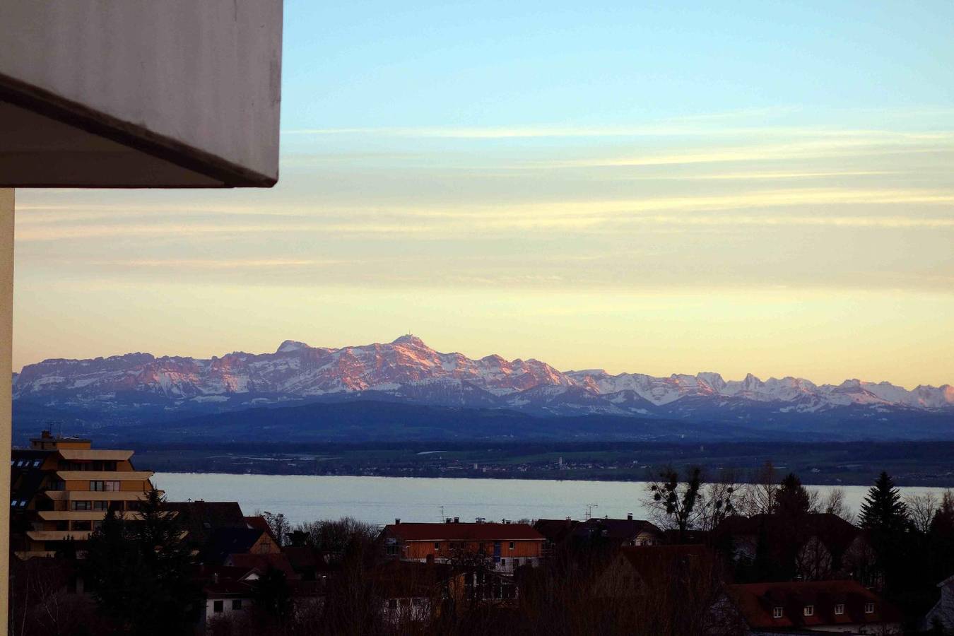 Ganze Ferienwohnung, Mit Südbalkon und herrlichem See- und Alpenblick in Meersburg, Obersee (Bodensee)