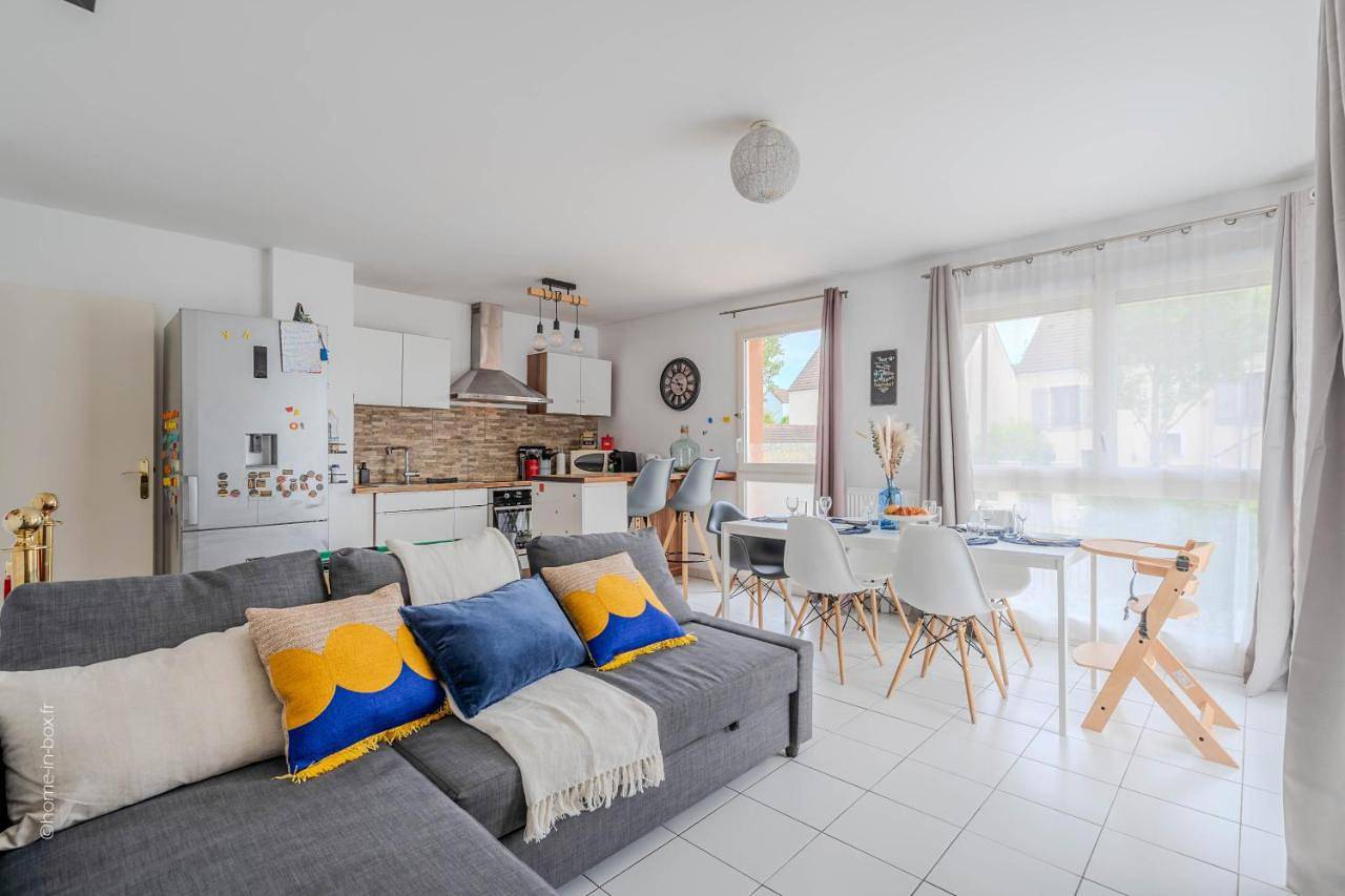 Appartement entier, Two-Bedroom Apartment in Chanteloup-en-Brie, Seine-et-Marne