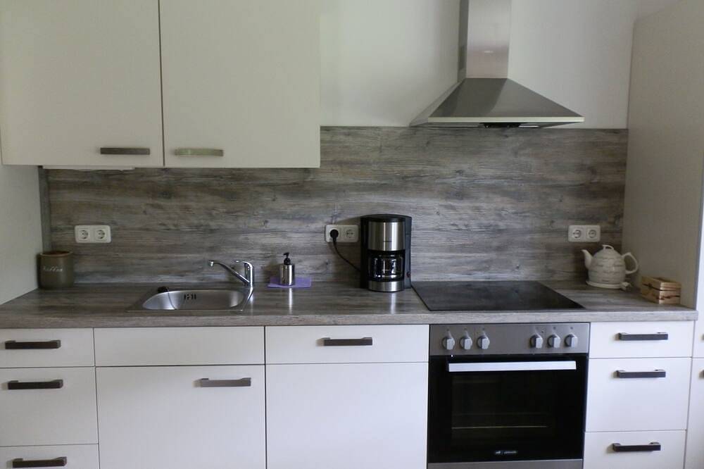 Ganze Wohnung, \"Die Schöne vom Lande\" Ferienwohnung mit großer überdachter Terrasse in Müden (Örtze), Faßberg