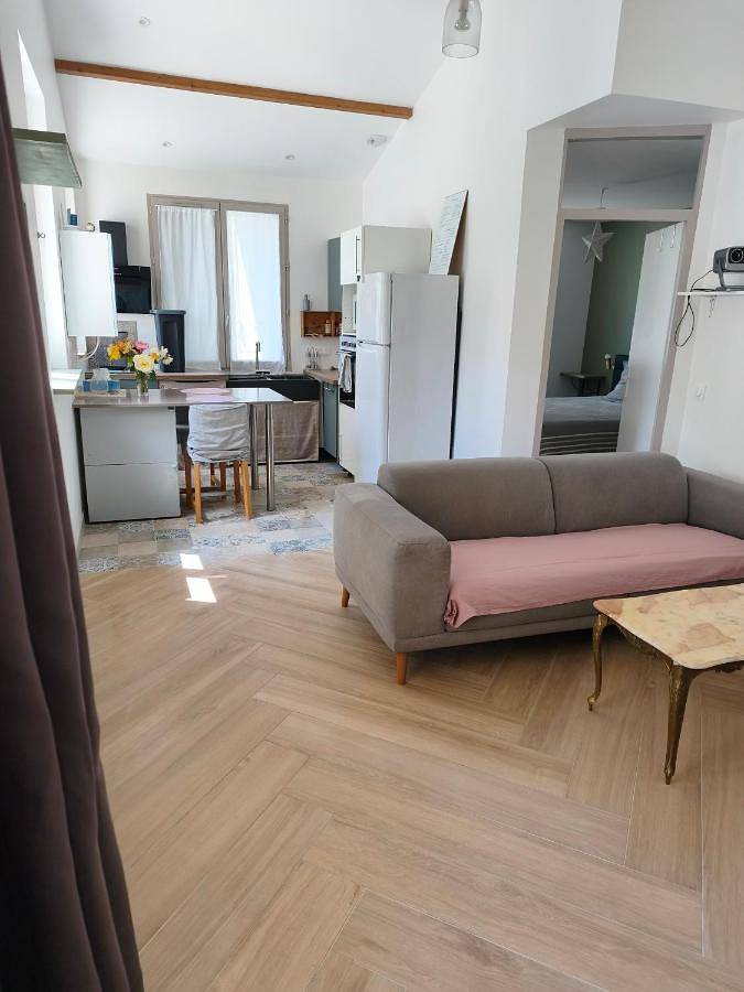 Location de vacances pour 4 personnes, avec jardin et terrasse à Latresne - 3